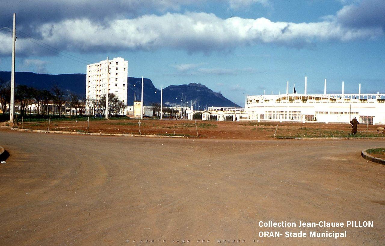 ORAN LE STADE (2).jpg